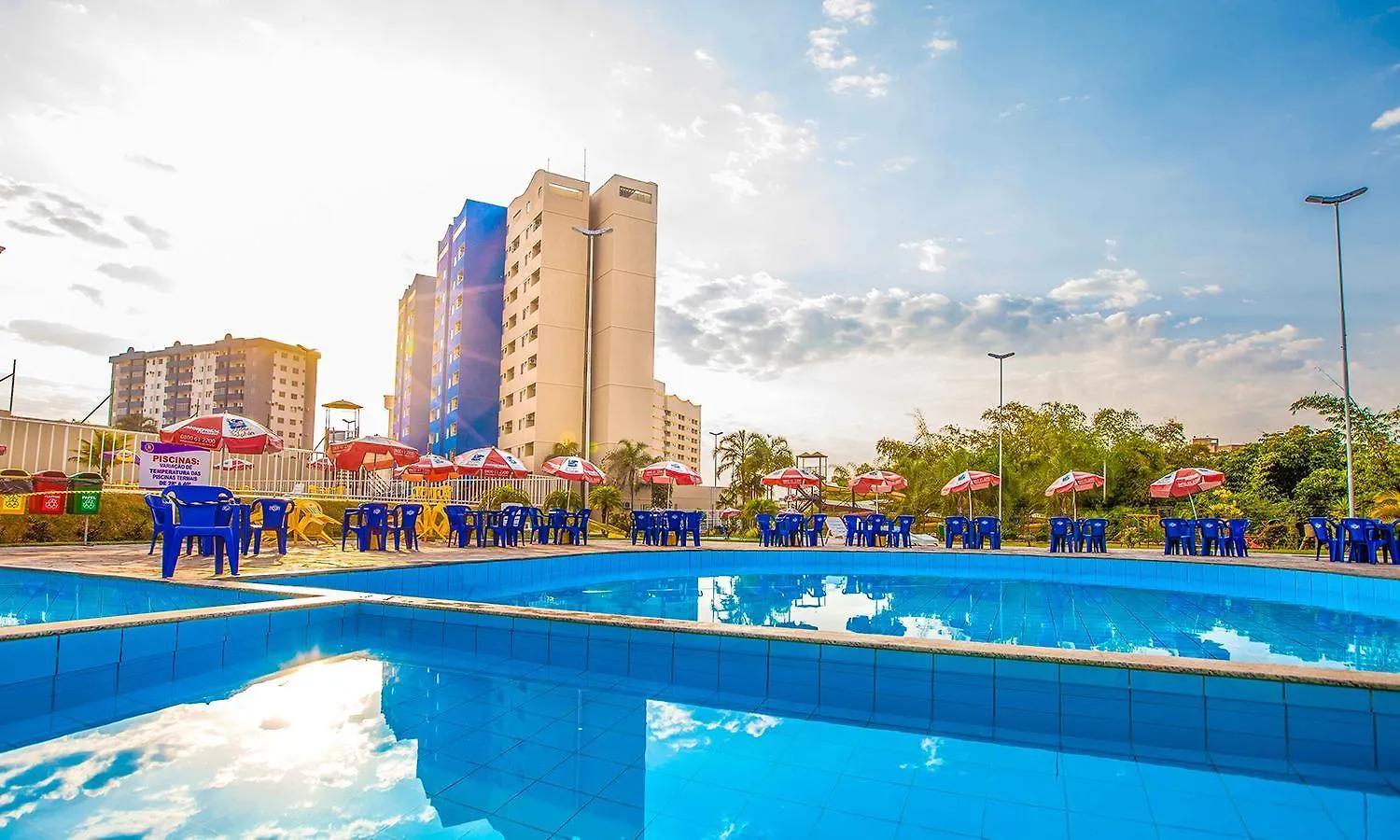Golden Dophin Express Em Caldas Novas Brasilien
